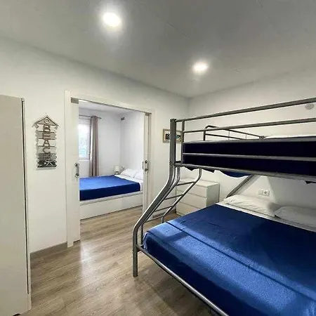 Macarelleta Con Piscina Junto La Playa קאלה אן בלאנס