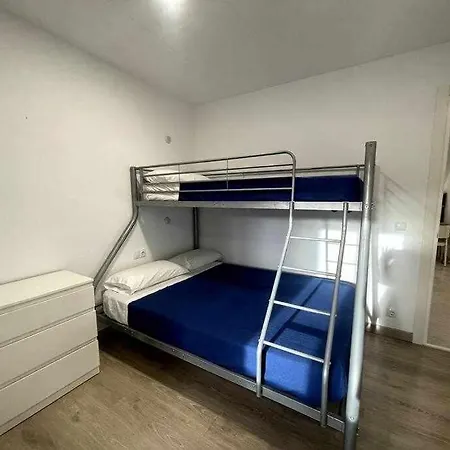 Macarelleta Con Piscina Junto La Playa