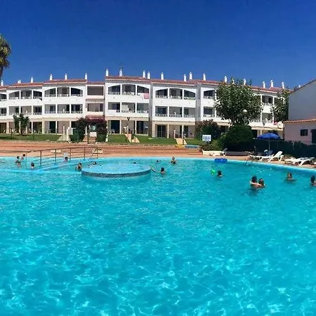 Macarelleta Con Piscina Apartment