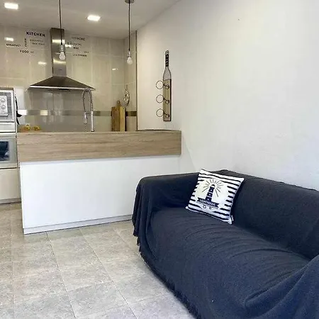 Macarelleta Con Piscina Junto La Playa * カラ・エン・ブラネス